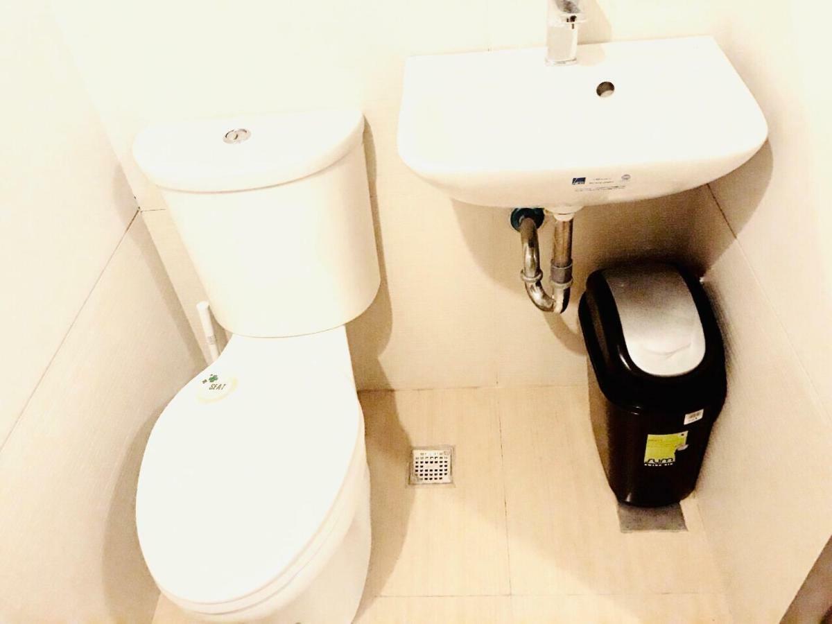 The Sentinel Residences Suite Manila Bagian luar foto